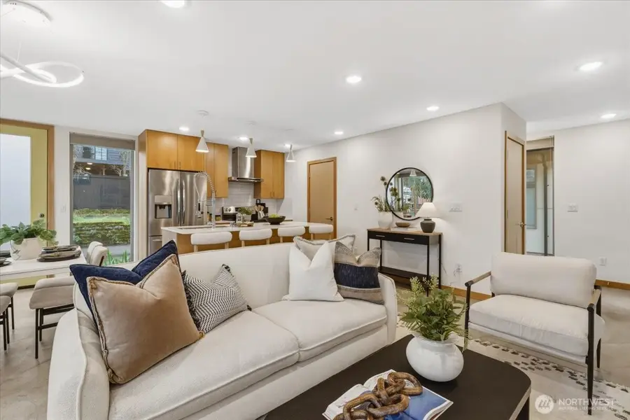 5017 Fauntleroy Way Sw #B, Seattle, WA 98136 - #3