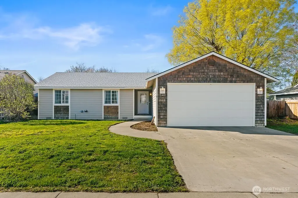 208 W Mount Adams Court, Ellensburg, WA 98926 - #1