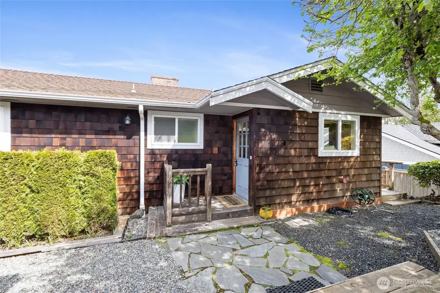 209 Bella Bella Drive, Fox Island, WA 98333 - #2