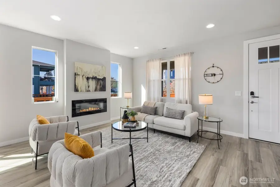 9836 6th Avenue Sw, Seattle, WA 98106 - #2