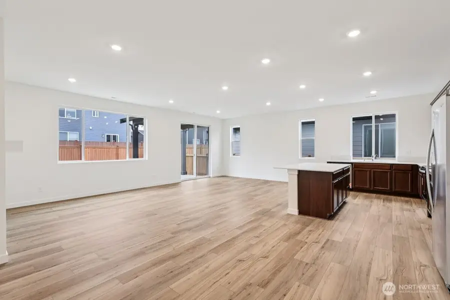 8741 52nd Place Ne #MC-014, Marysville, WA 98270 - #3