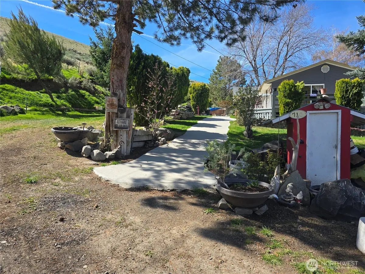 710 Adobe Way, Selah, WA 98242 - #1