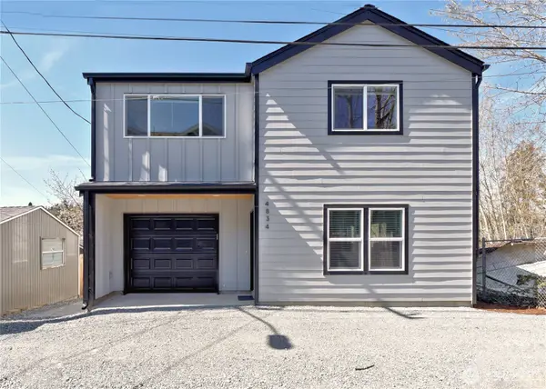 4834 25th Avenue Sw, Seattle, WA 98106