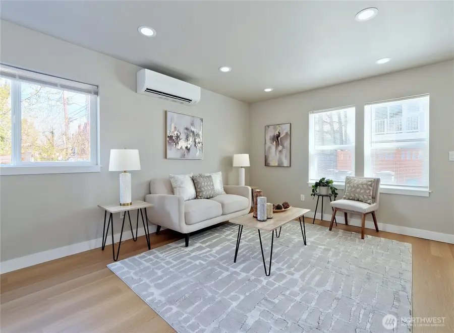 4834 25th Avenue Sw, Seattle, WA 98106 - #3