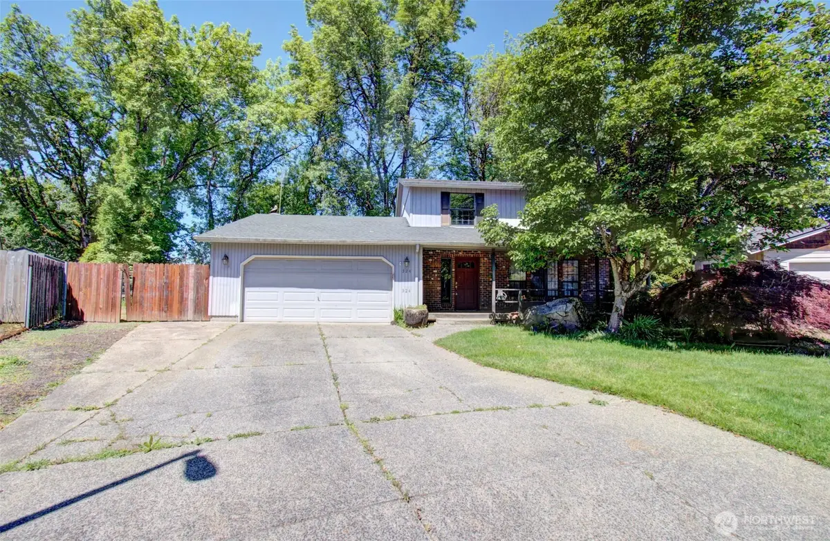 324 NW 8th Street, Battle Ground, WA 98604 - #1