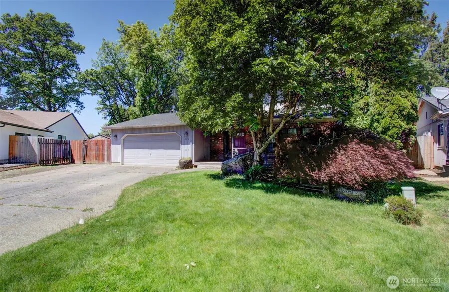 324 NW 8th Street, Battle Ground, WA 98604 - #2