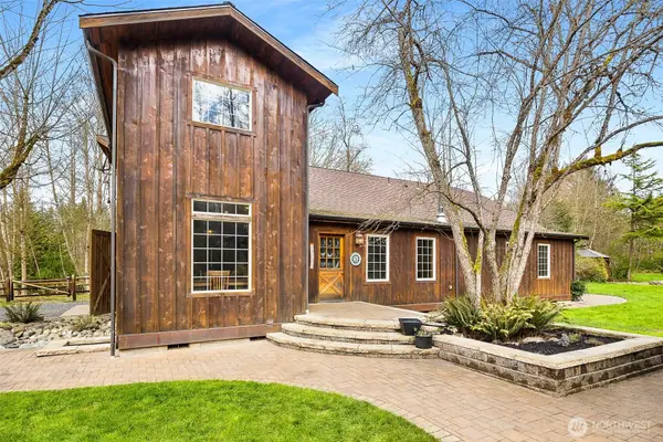 19529 17th Drive Ne, Arlington, WA 98223