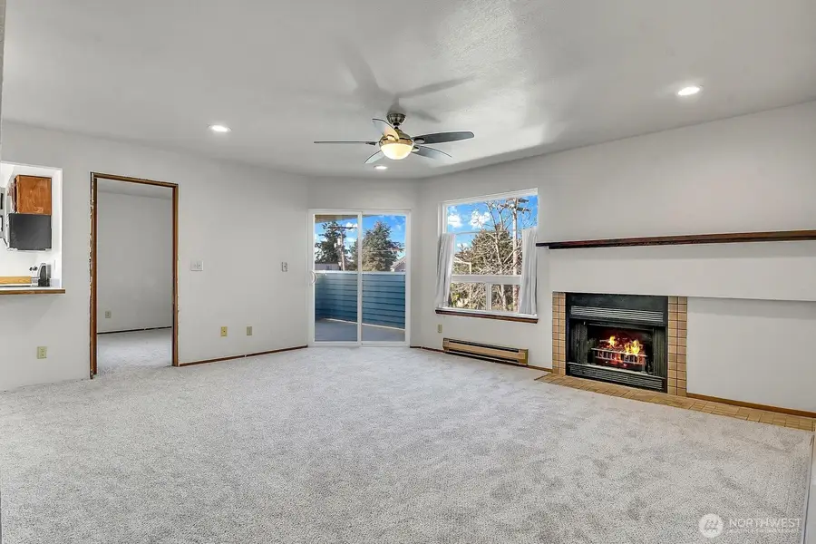 21937 7th Avenue S #216, Des Moines, WA 98198 - #2