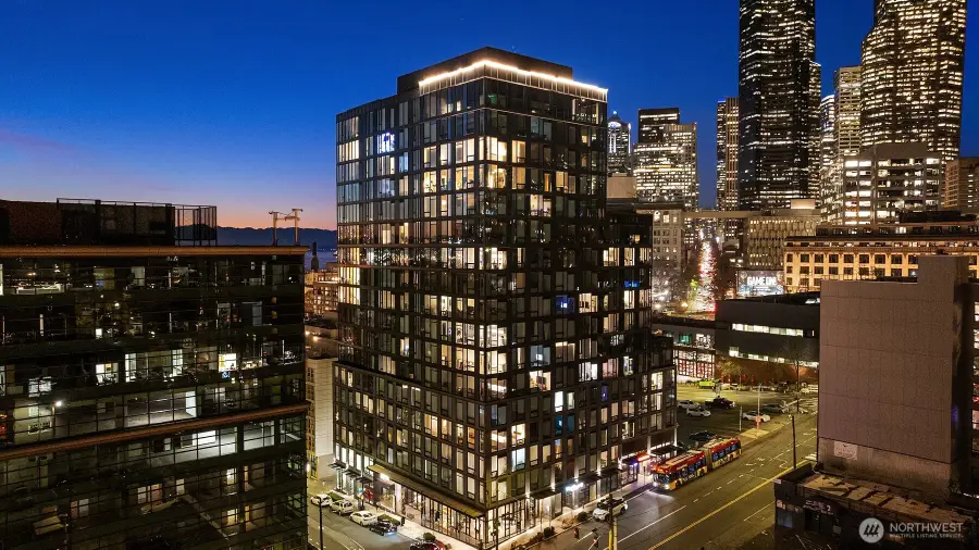 450 S Main Street #305, Seattle, WA 98104 - #3