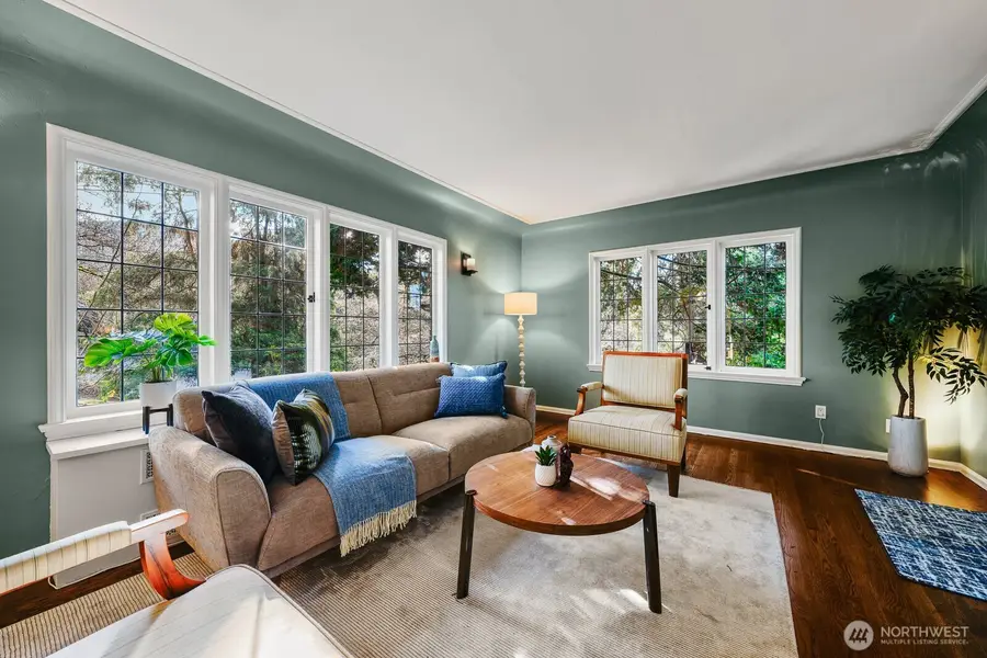 750 Belmont Avenue E #5, Seattle, WA 98102 - #3