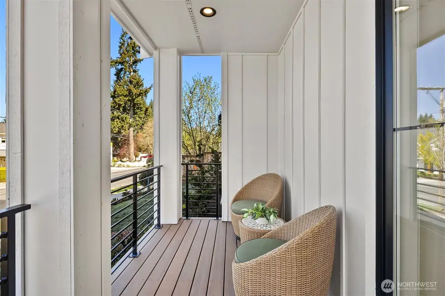 319 18th Avenue, Kirkland, WA 98033 - #2