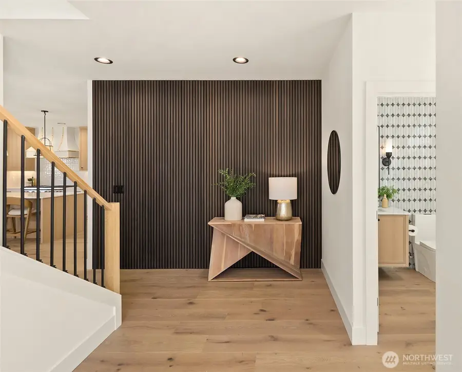 319 18th Avenue, Kirkland, WA 98033 - #3