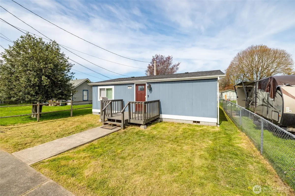212 Gibson Street, Sedro Woolley, WA 98284 - #1