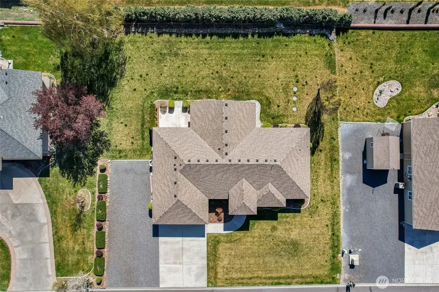 9083 SE Castlewood Drive, Moses Lake, WA 98837 - #2