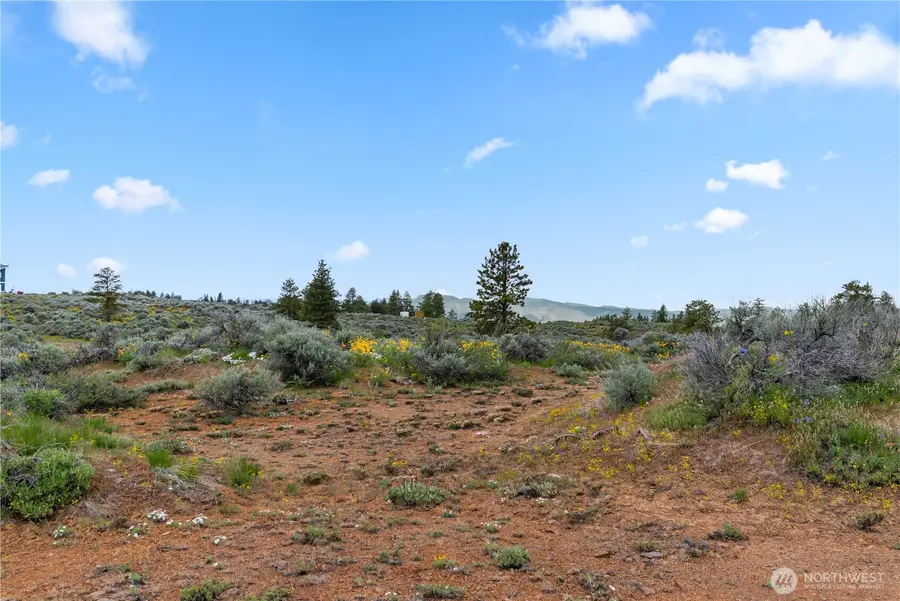 207 Falcon Ridge Road, East Wenatchee, WA 98802 - #3