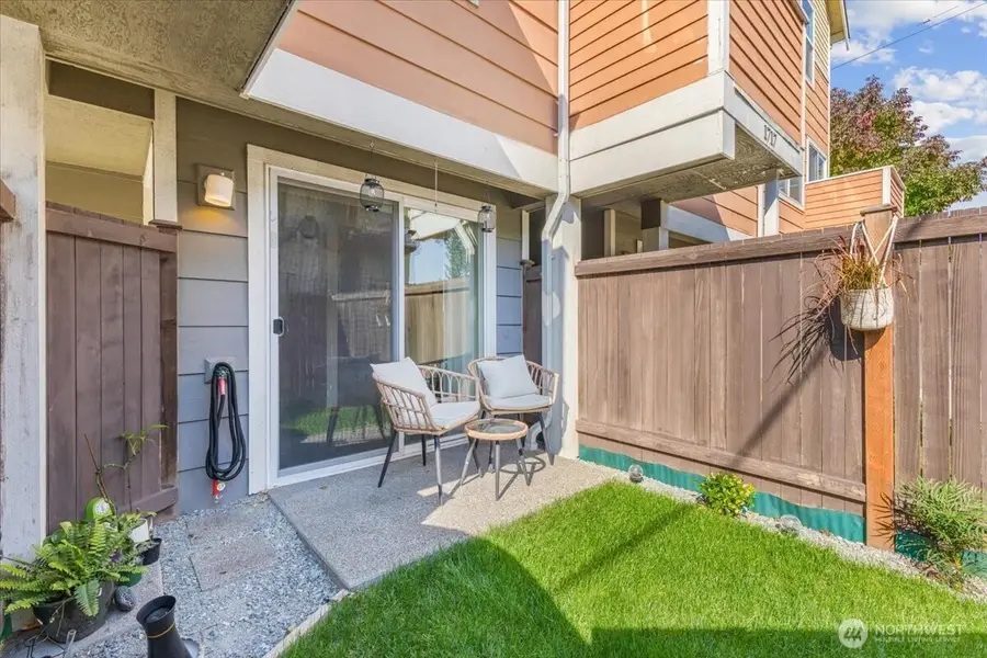 1719 SW Henderson Street, Seattle, WA 98106 - #3