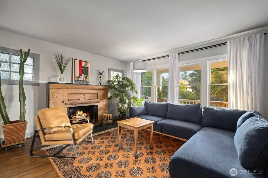 2528 1st Avenue W, Seattle, WA 98119 - #3