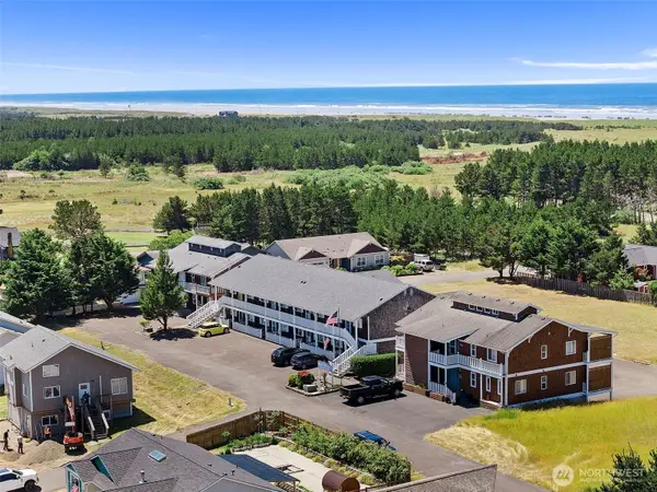 1411 Ager Drive #304, Long Beach, WA 98631