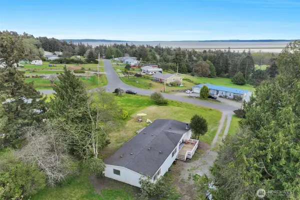 570 Crockett Lake Drive, Coupeville, WA 98239