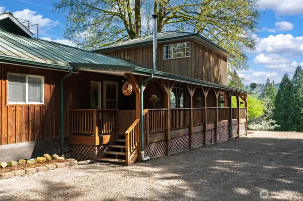 202 Redwing Road, Woodland, WA 98674