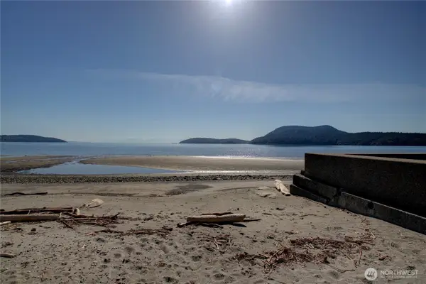 4607 Anaco Beach Road, Anacortes, WA 98221
