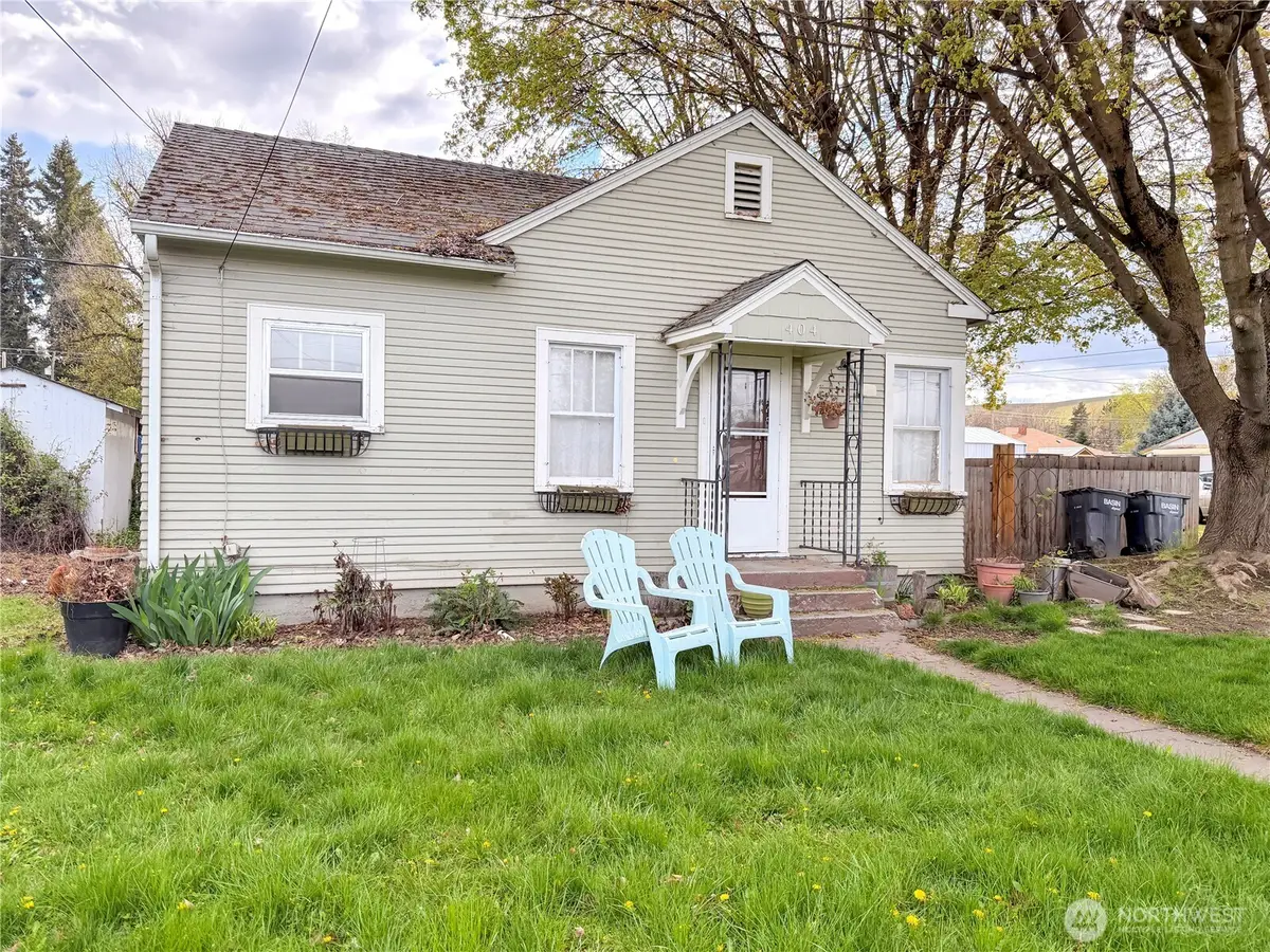 404 E Sixth, Waitsburg, WA 99361 - #1