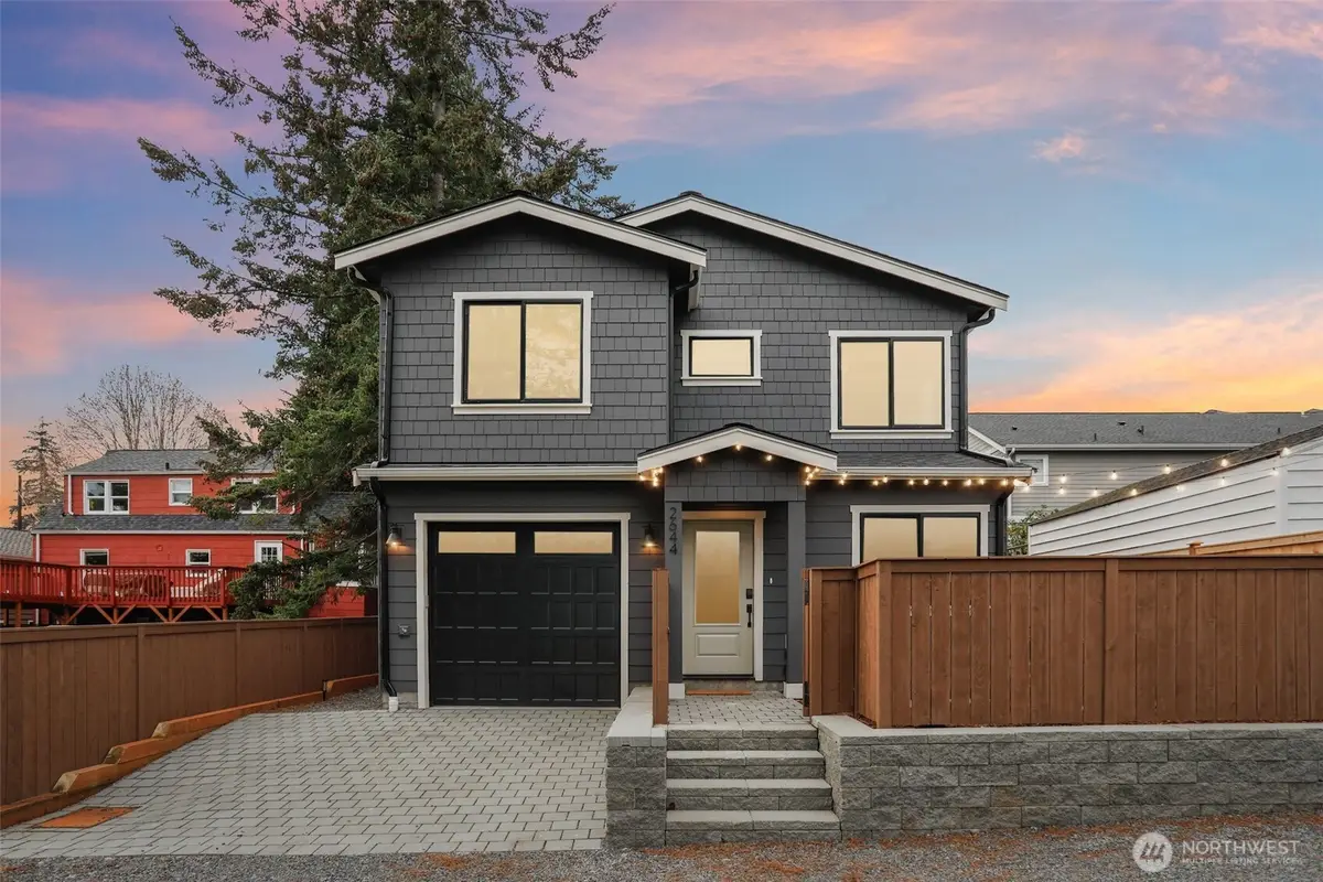 2644 34th Avenue W, Seattle, WA 98199 - #1