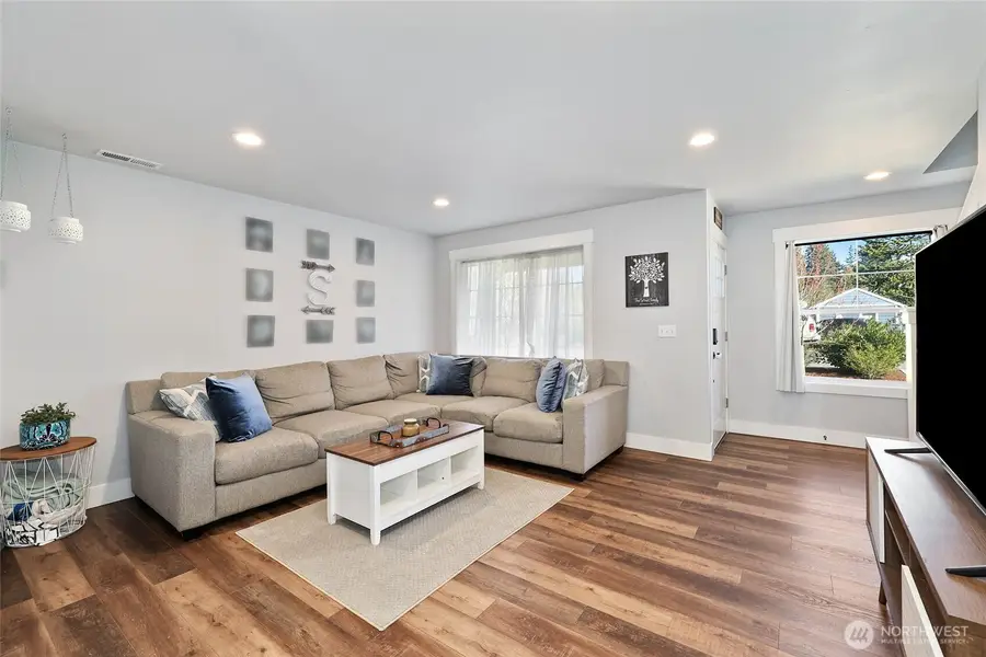 204 Saint Helens Way, Winlock, WA 98596 - #3