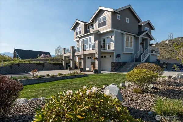 200 Crescent Street, Chelan, WA 98816
