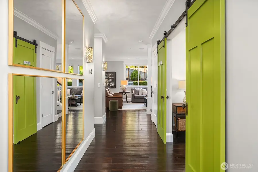 6302 105th Avenue Ne, Kirkland, WA 98033 - #3