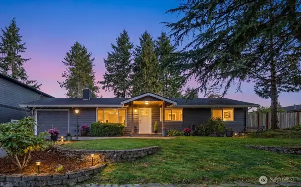 8554 NE 137th Pl, Kirkland, WA 98034