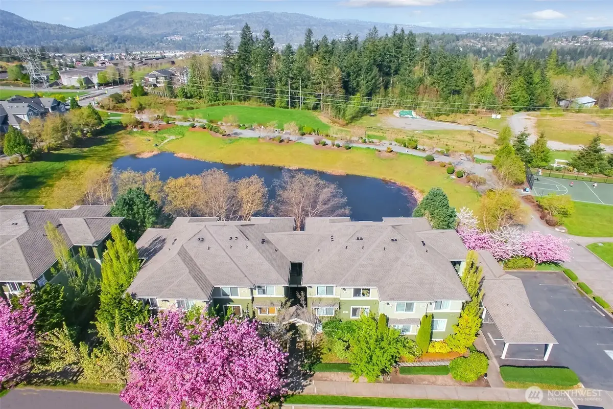 1957 23rd Place Ne #203, Issaquah, WA 98027 - #1