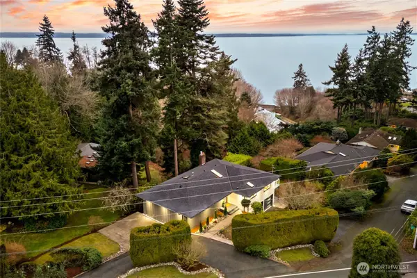 16858 76th Avenue W, Edmonds, WA 98026