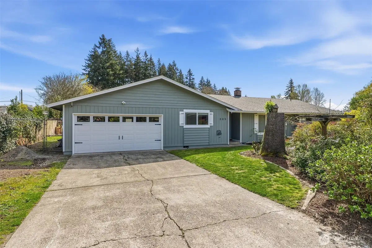 305 Hollyberry Street, Woodland, WA 98674 - #1