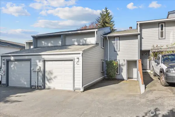 15914 3rd Place Sw #C, Burien, WA 98166