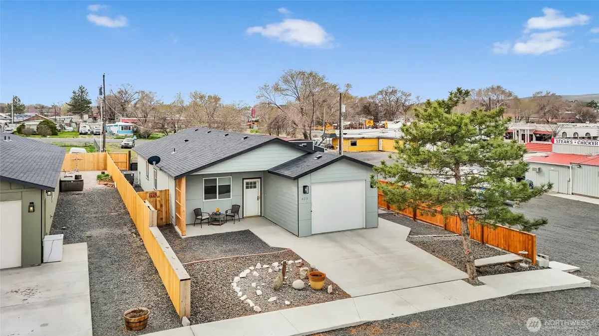 423 2nd Avenue Se, Soap Lake, WA 98851 - #1