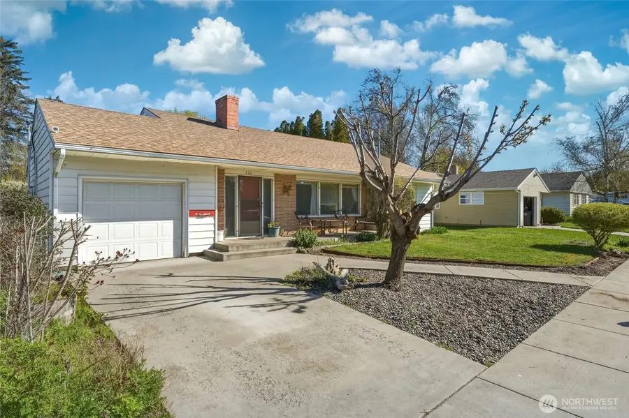 310 W 5th Street, Waitsburg, WA 99361 - #2