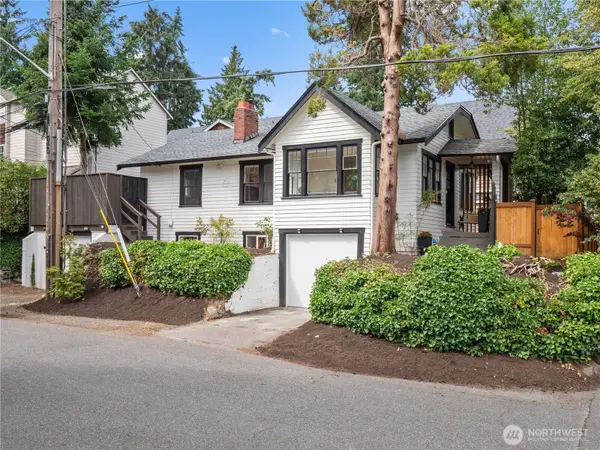 9701 Roosevelt Way Ne, Seattle, WA 98115