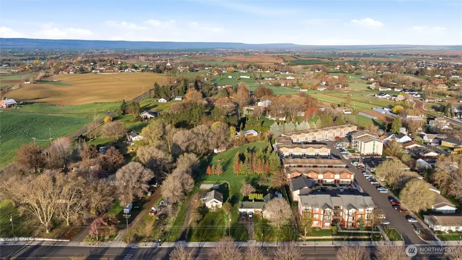 1420 S College Avenue, College Place, WA 99324 - #2