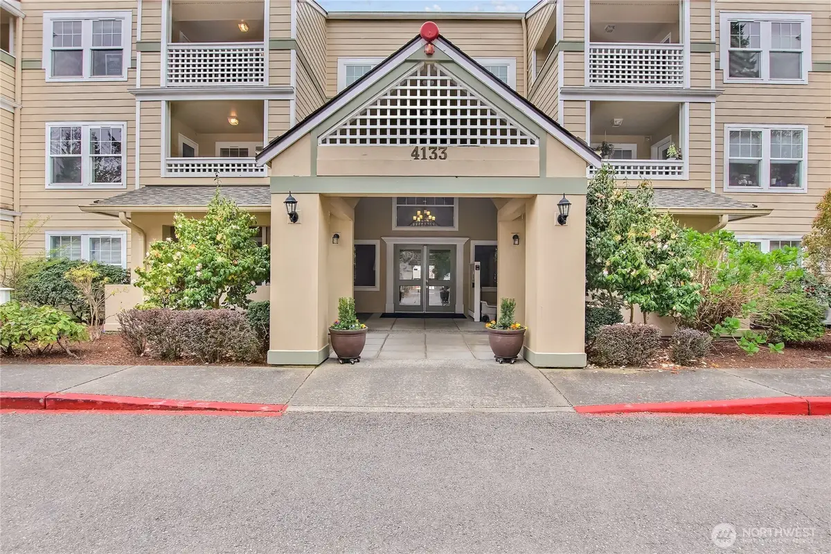 4133 224th Lane Se #202, Issaquah, WA 98029 - #1