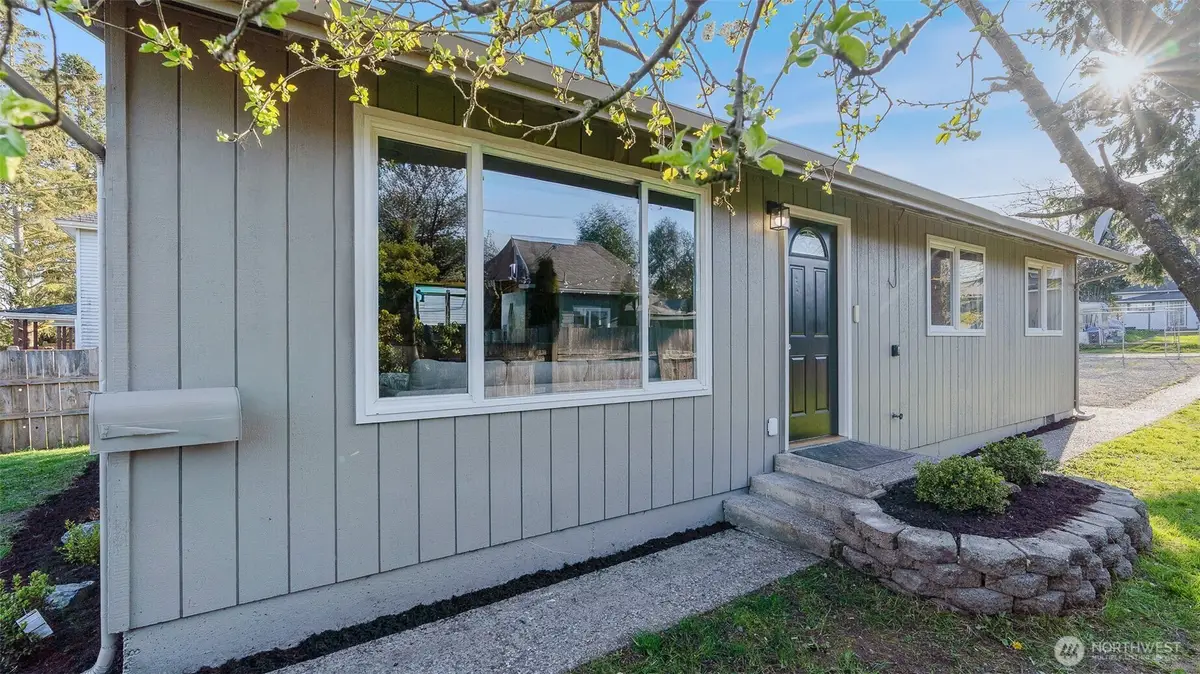 2520 Chestnut Street, Everett, WA 98201 - #1