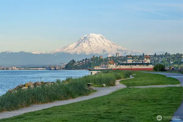 4907 Main Street #415, Tacoma, WA 98407