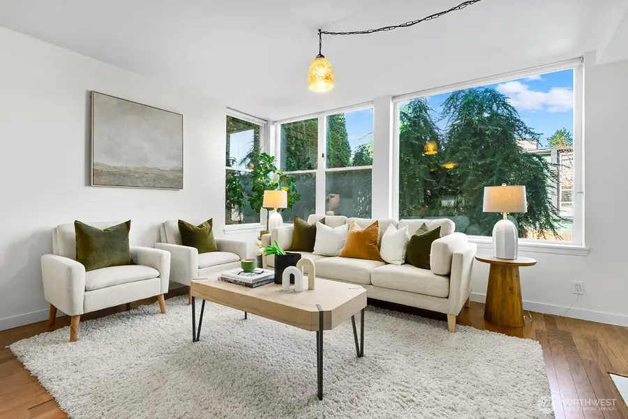 5000 Fauntleroy Way Sw #202, Seattle, WA 98136 - #2