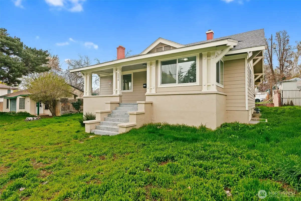 2214 Summitview Avenue, Yakima, WA 98902 - #1