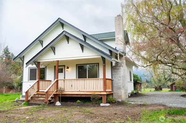 10802 Eatonville Highway E, Eatonville, WA 98328