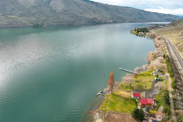 151 Sweetwater Lane, Wenatchee, WA 98801