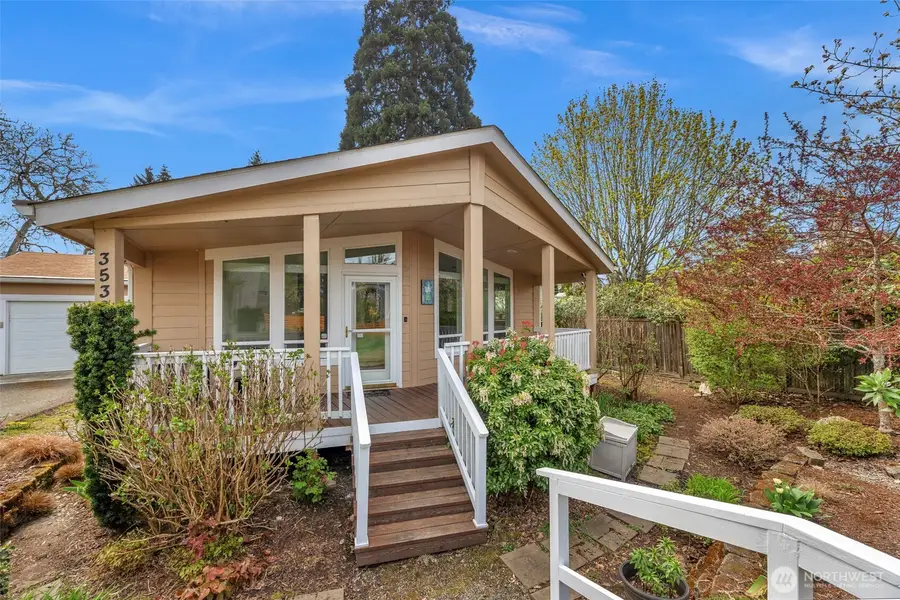 3539 SW 100th Street, Seattle, WA 98146 - #2