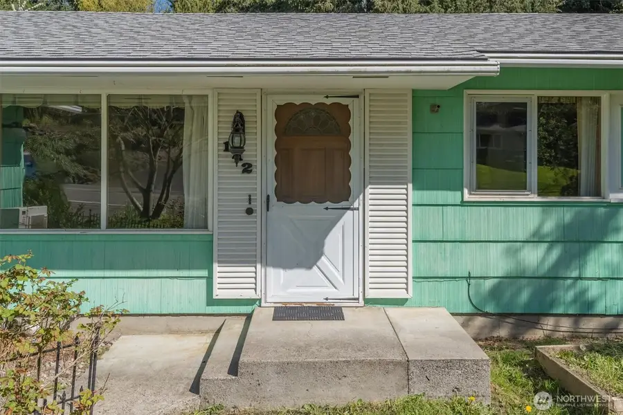 142 Inglewood Drive, Longview, WA 98632 - #3