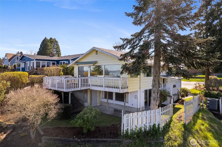1411 Nisqually Street, Steilacoom, WA 98388 - #3