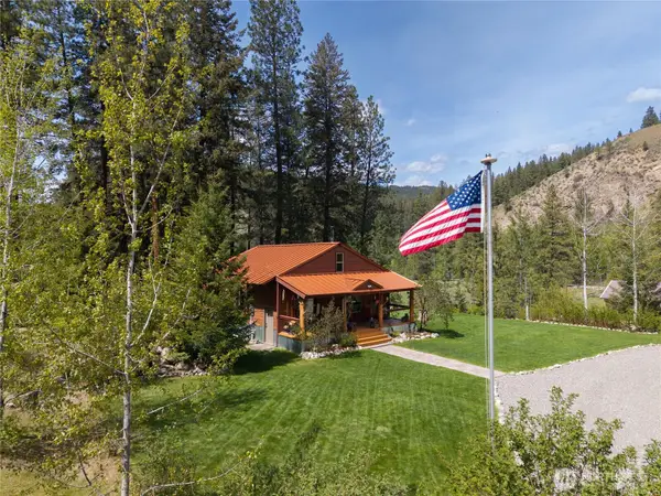 26 Newby Creek Road, Twisp, WA 98856